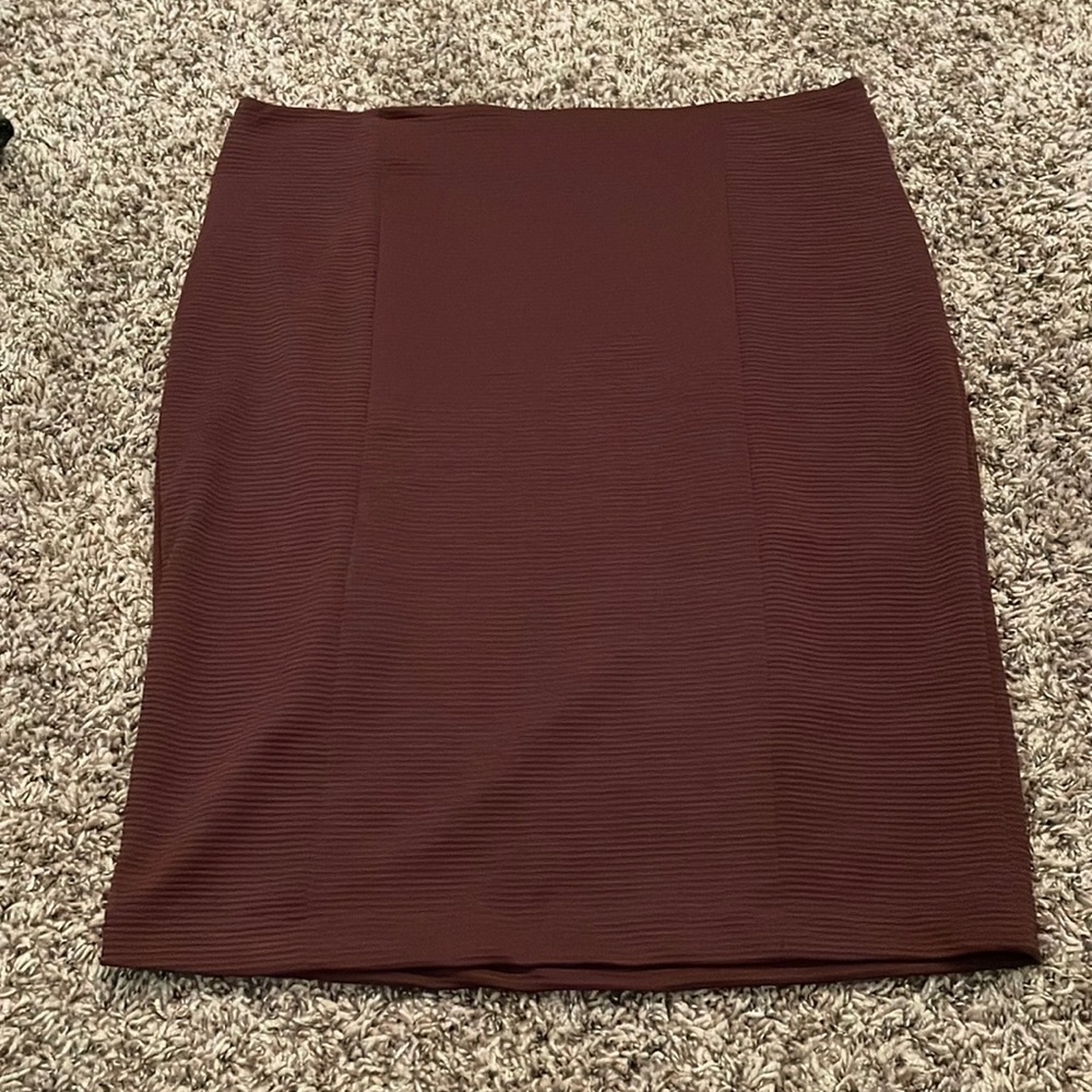 Maroon pencil skirt